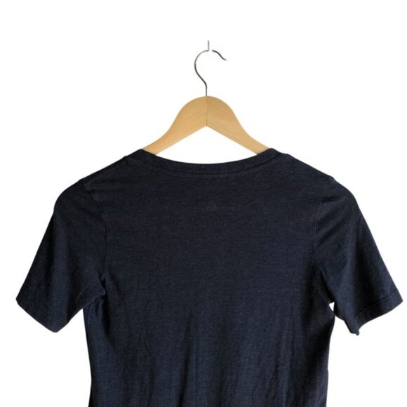 Lululemon Love Tee Size 4 Heathered Black Pima Cotton V-Neck - Picture 7 of 11